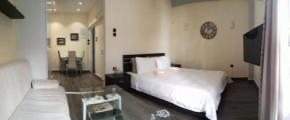 Отель Koukaki Home  Афины